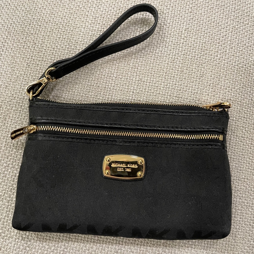 Michael Kors Wristlet